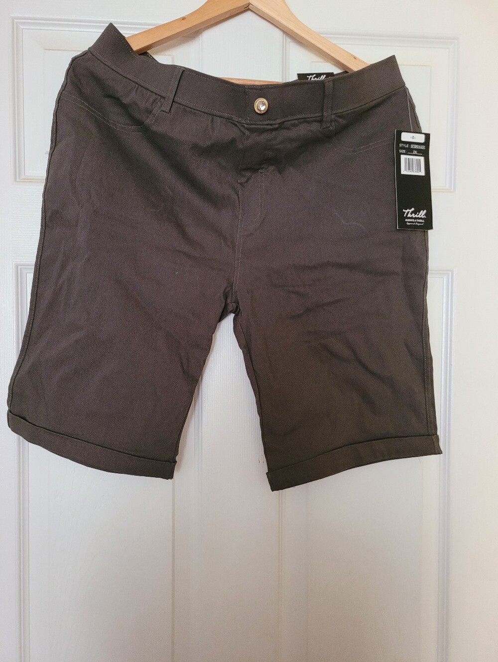 Womens Brown Stretch Flat-Front Casual Shorts